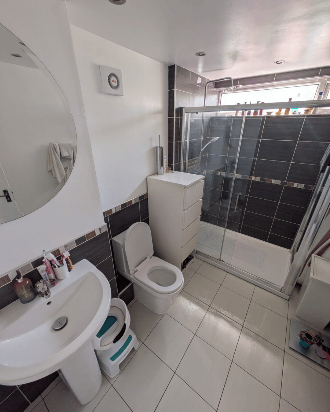 1-1 client clean 2 - bathroom