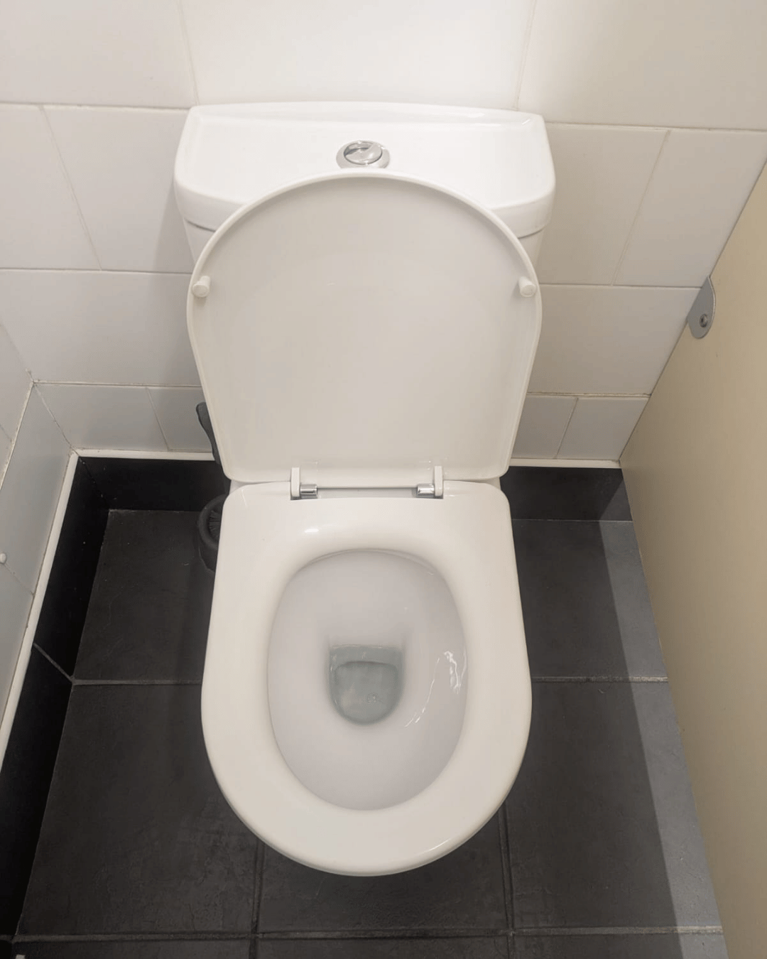 Commercial office clean 10