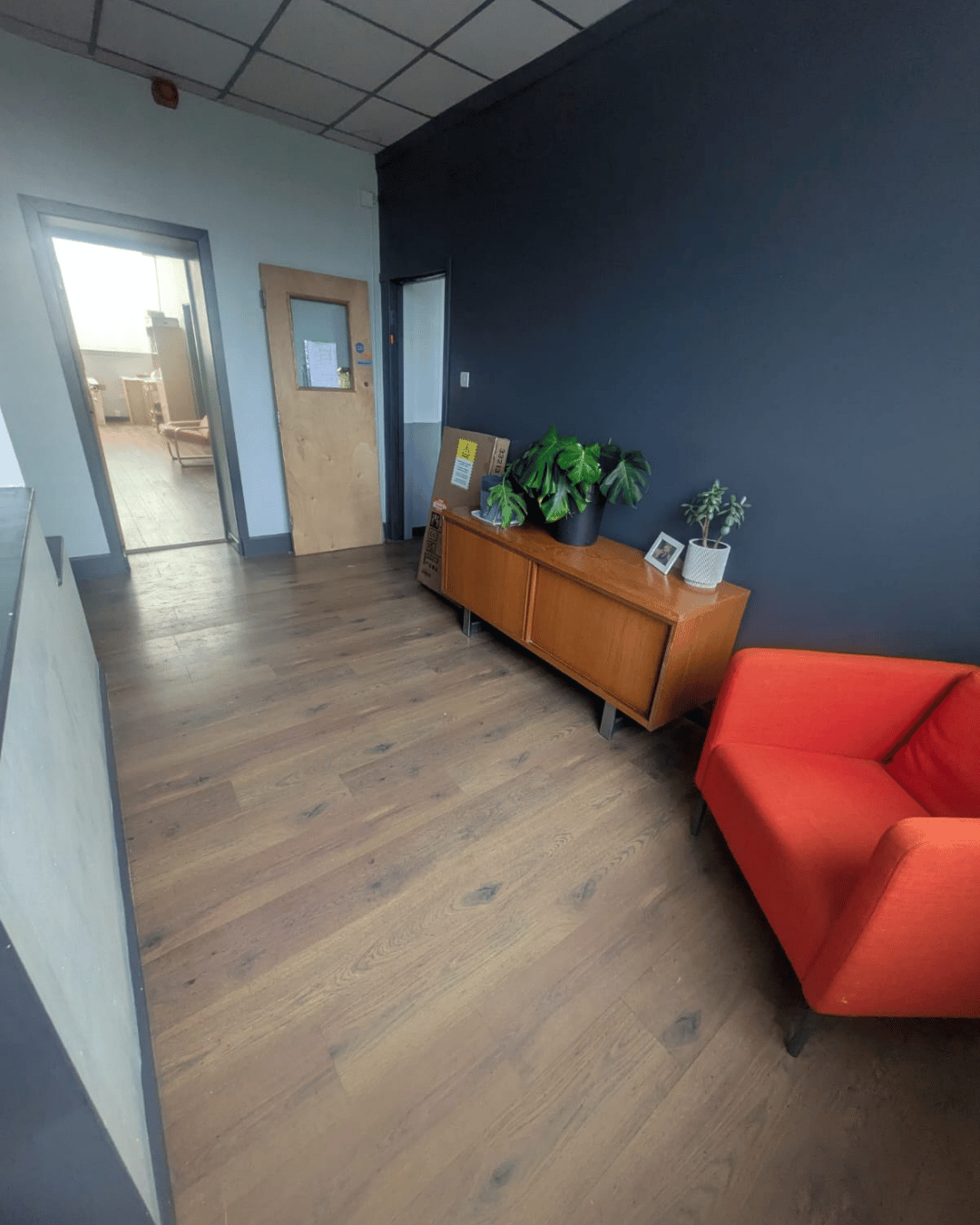 Commercial office clean 12