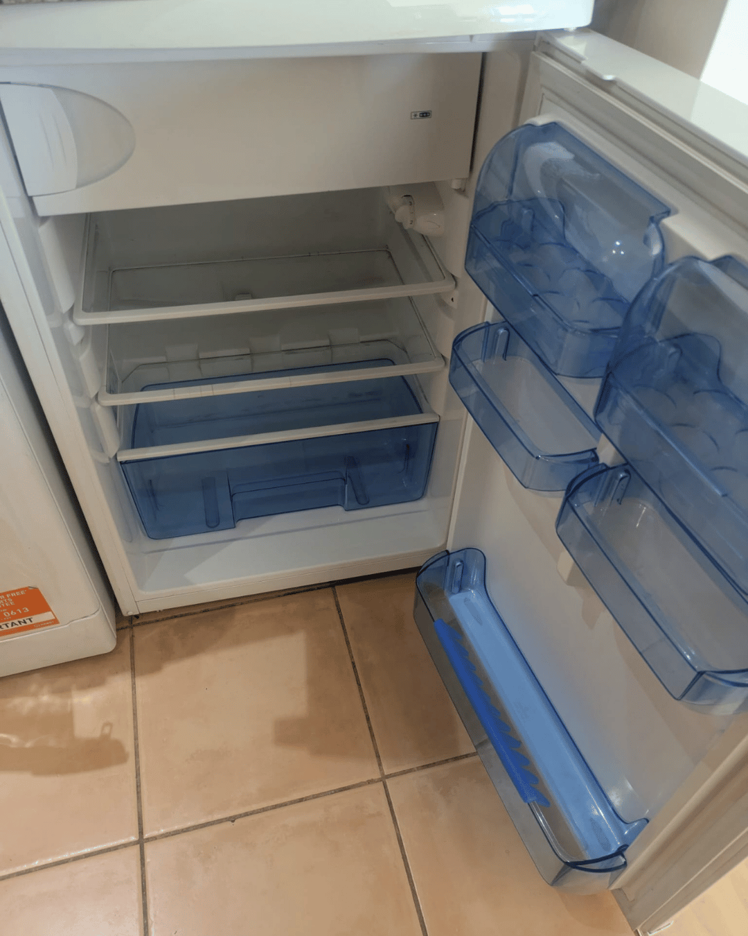 End of tenancy clean 2 fridge