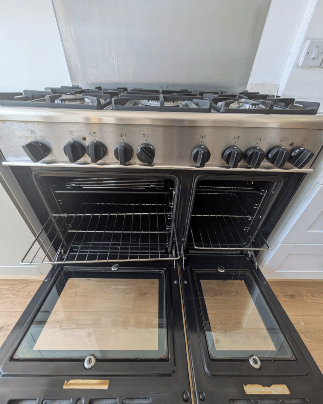 End of tenancy clean 4 oven