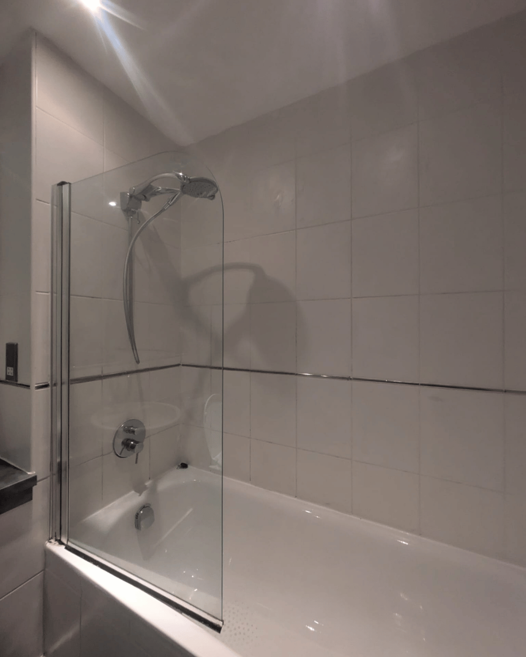 End of tenancy clean 4 shower_bath