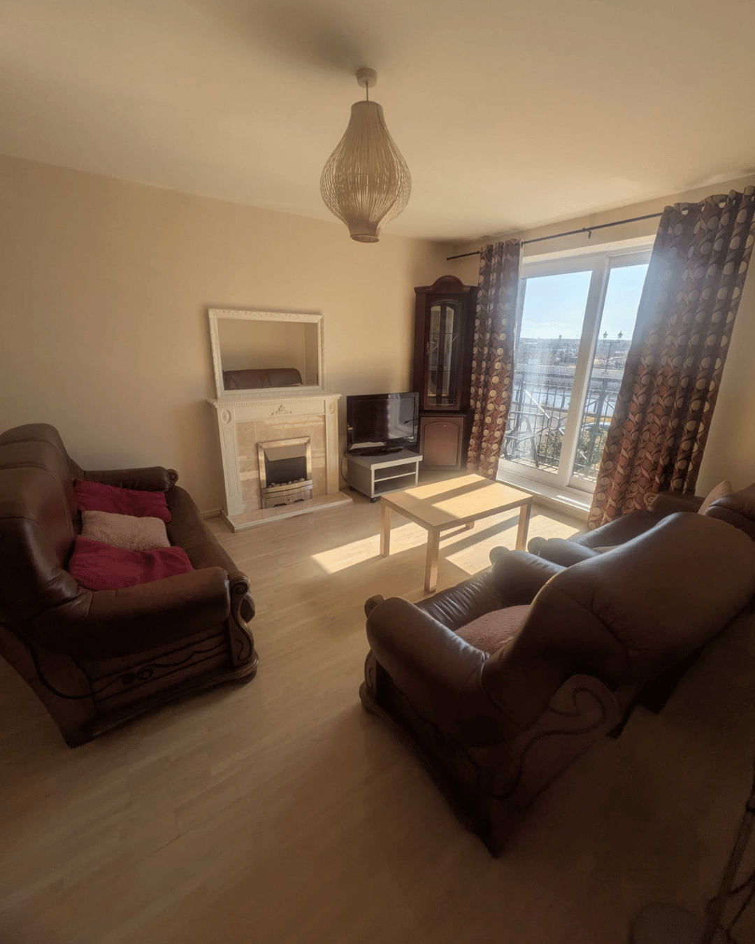 End of tenancy clean living room2