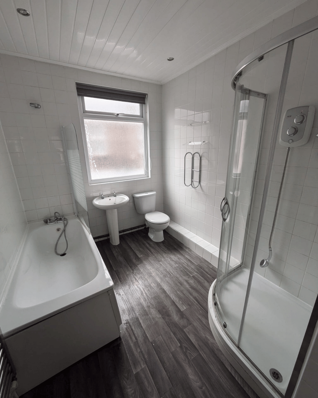 end of tenancy 5 - bathroom