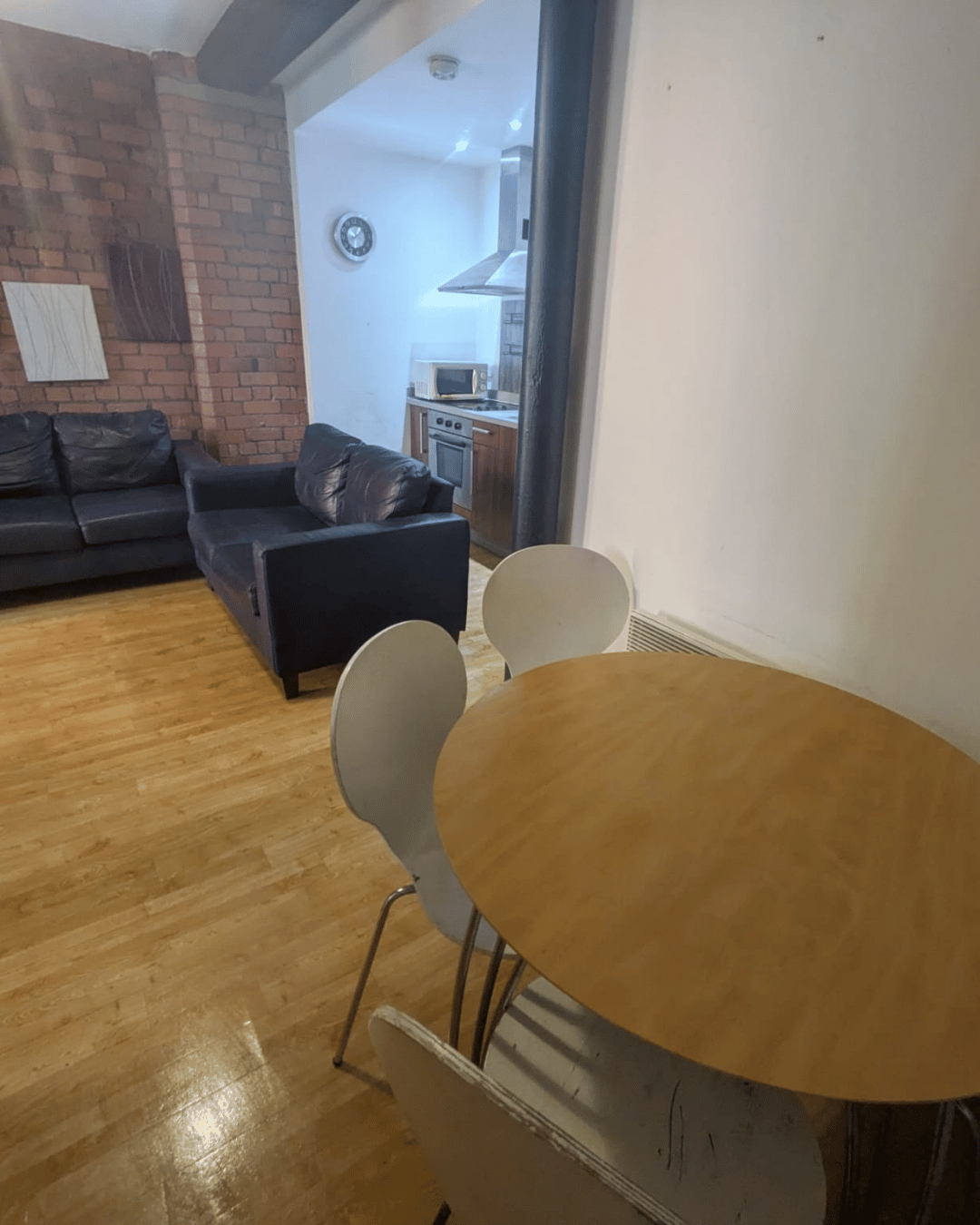end of tenancy 6 - living area 2